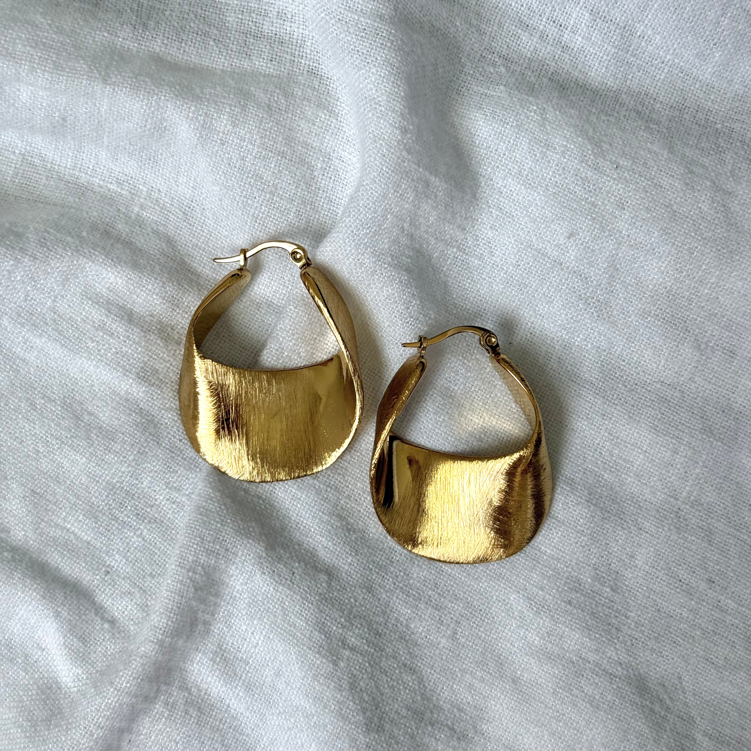 Wavy Hoop Earrings